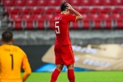【东亚杯】朱辰杰乌龙全场1射正 中国男足0比3韩国